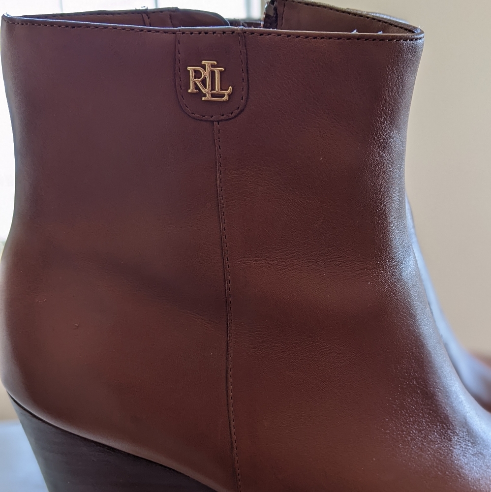 Boots - Picture 3 of 3